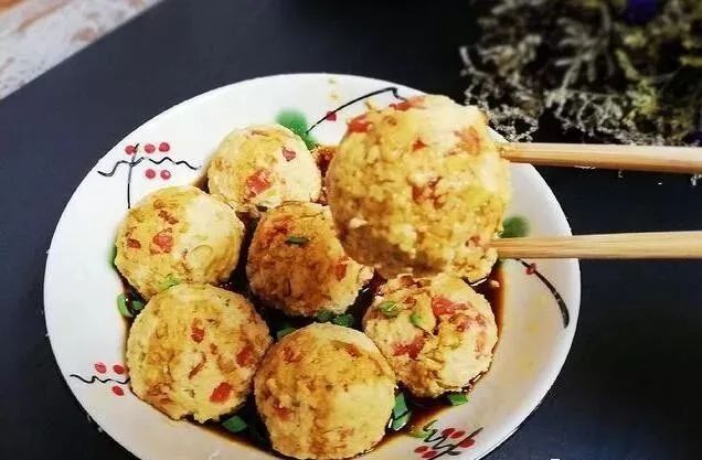 豆腐炒碎豆腐丸子的做法