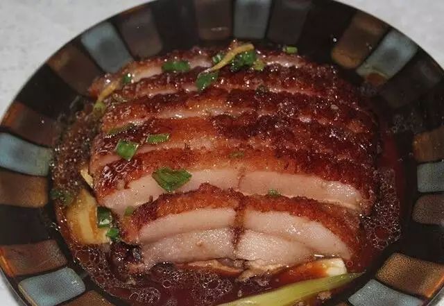扣肉的家常做法炖豆腐