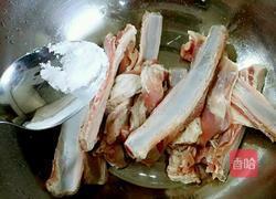 手抓排骨孜然味的做法