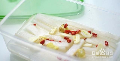 腌酸辣白萝卜做法