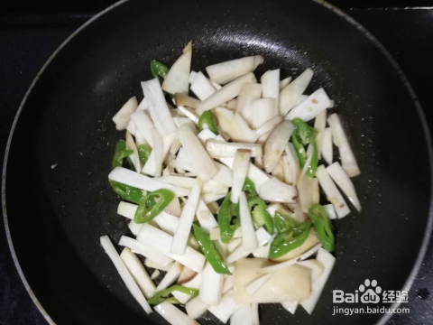 杏鲍菇辣子豆腐的做法
