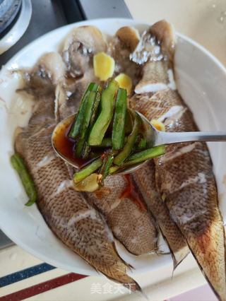 蒸龙舌鱼的做法