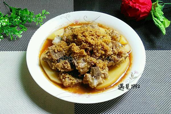 木耳土豆蒸排骨的做法