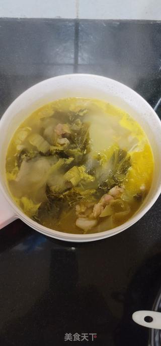 泡菜竹笋腊肠汤的做法