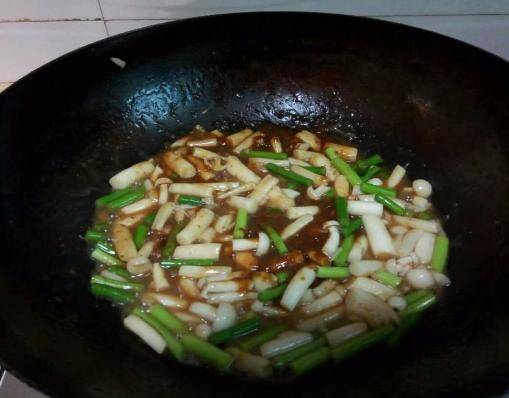 青菜鸡蛋酱油面做法大全