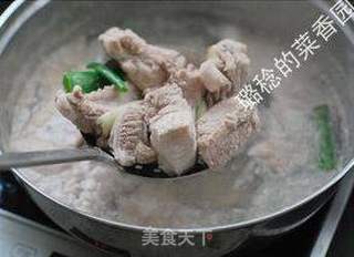 港式炖排骨的做法