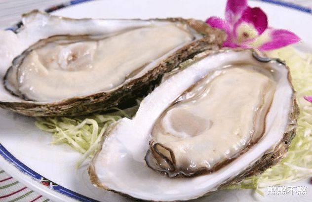 小生蚝炖排骨的做法