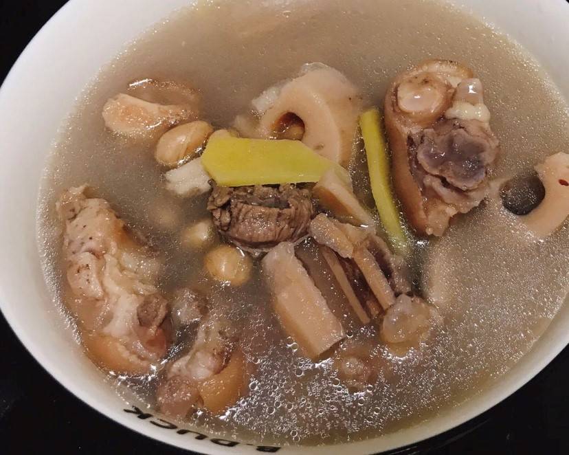 猪蹄汤的做法下奶汤