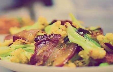 腊肉排骨粉的做法