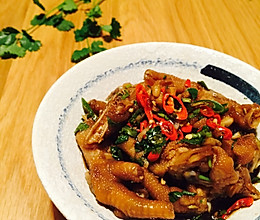 爽辣酸鸡脚的做法