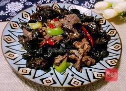 牛肉木耳豆腐饼的做法