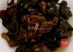 牛肉木耳豆腐饼的做法