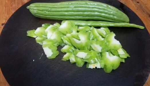 鱼炒豆粒的做法窍门图片