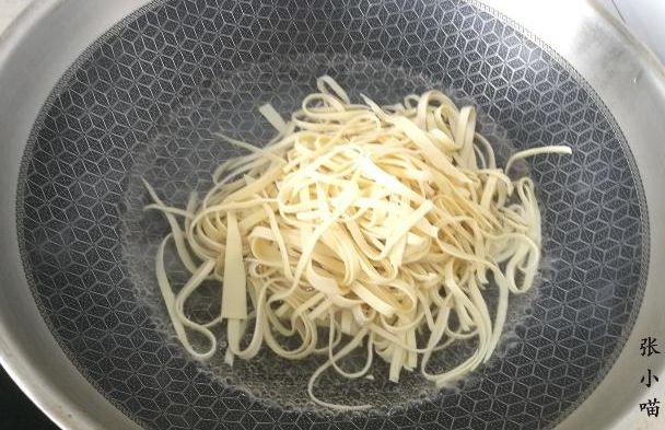 咸菜丝加豆腐的做法