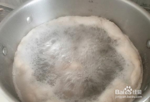 新鲜鱼腥草煲汤的做法