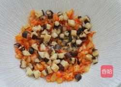 蒸鸡蛋泡菜的做法