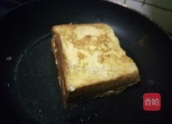 咸鸡蛋土司的做法