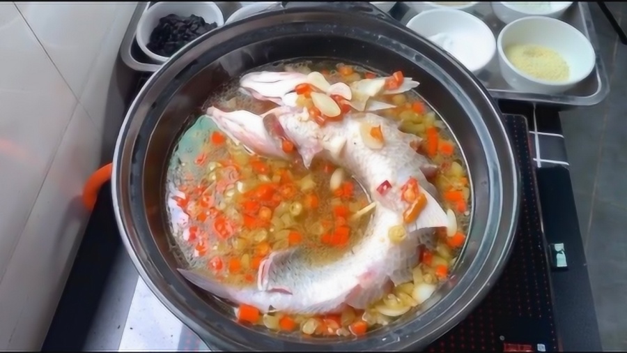沙锅豆芽鱼的家常做法