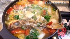 鱼汤喝西红柿鸡蛋做法