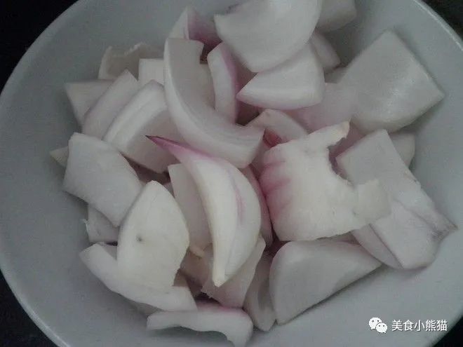 洋葱猪肝豆腐羹的做法
