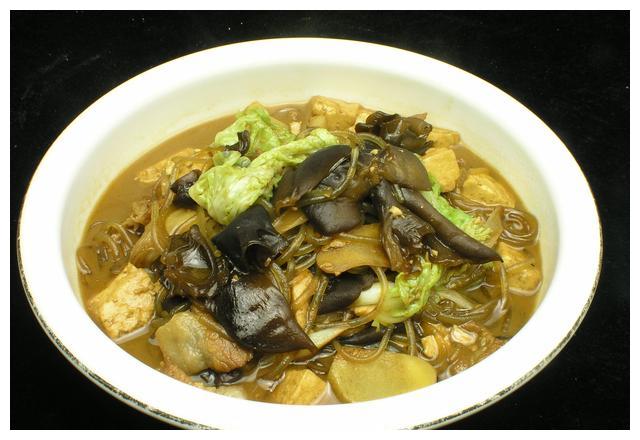 老菱角炖豆腐的做法