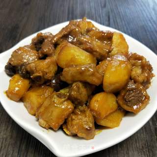 油豆角烧排骨土豆的做法