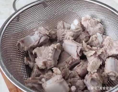 烧排骨加米粉的做法大全