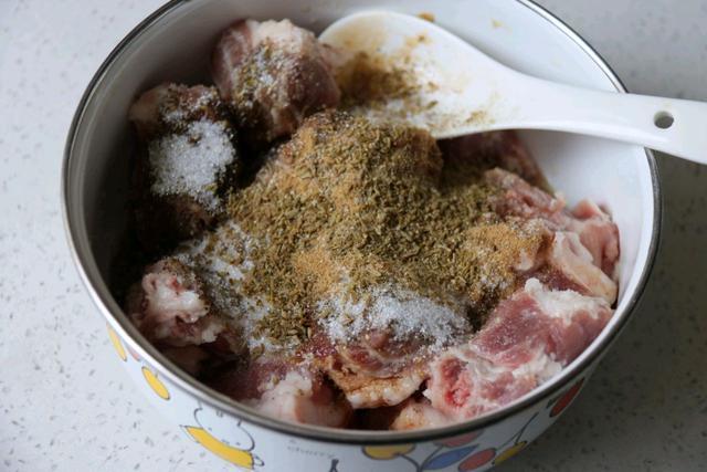 刷锅排骨的做法视频窍门