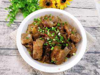 腊排骨炖筋豆腐的做法