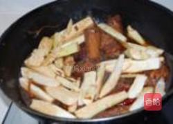 茭白烧排骨的做法家常