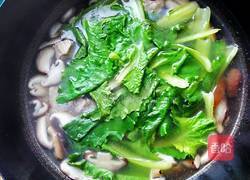 香菇跟扁豆排骨汤的做法