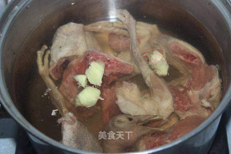 鸽子汤的做法怎么吃好