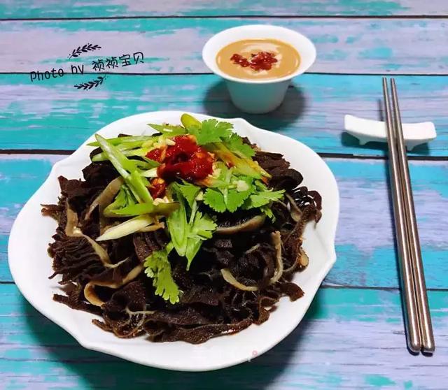 毛肚和鸡蛋的做法