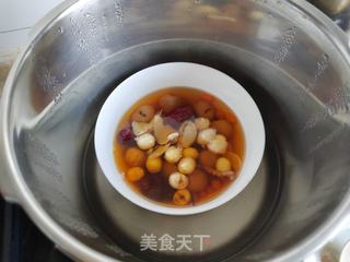 杏仁虫草鹌鹑汤的做法