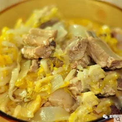 辣炖排骨酸菜的做法