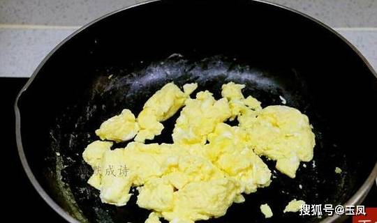 油刷鸡蛋的做法