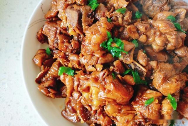 炒鸡肉块的做法