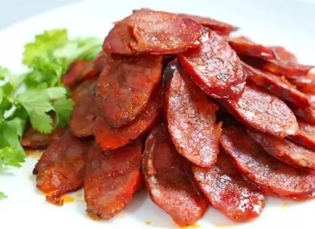 大排骨腊肠腊肉的做法