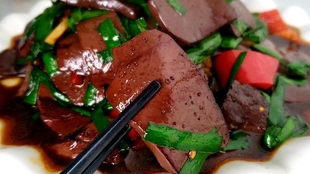 锡纸猪血豆腐，家常美食的健康新选择
