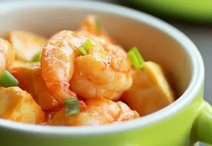 虾仁豆腐蟹，海鲜美食新体验，简单做法大揭秘