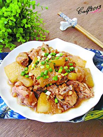 炒鸡焖豆腐，家常美食的鲜美邂逅