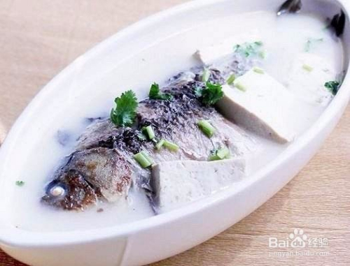 无鳞鱼煮豆腐，鲜美滋味与营养的双重盛宴