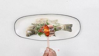 粤式蒸狮头鱼的做法