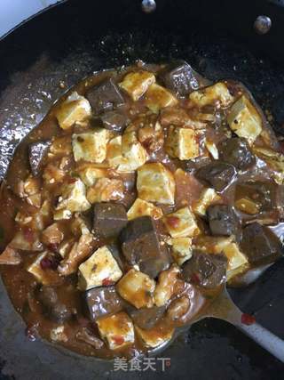 咖喱鸭血豆腐的做法