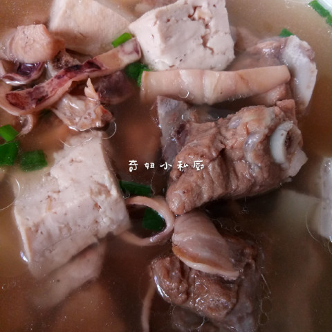 鱿鱼干和豆腐的做法