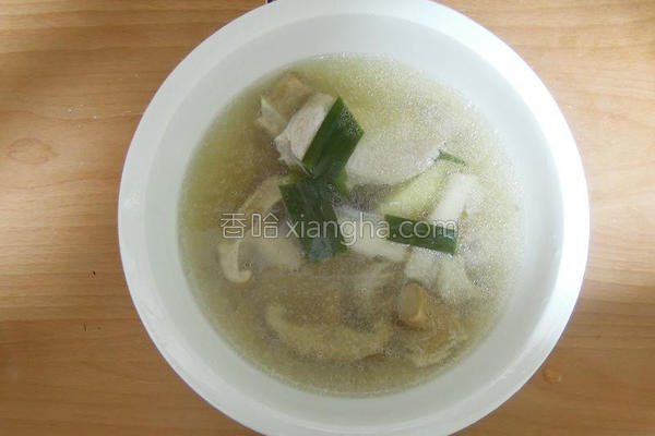 莴苣鱼饺汤的做法