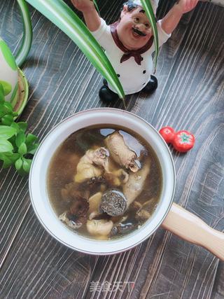 牛肉小肠鸡翅汤的做法