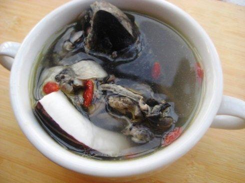 怀孕乌鸡橄榄汤的做法