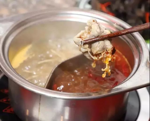 小肋骨煲汤的做法