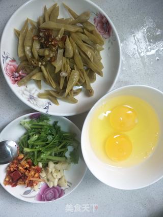 咸菜炒鸡蛋做法